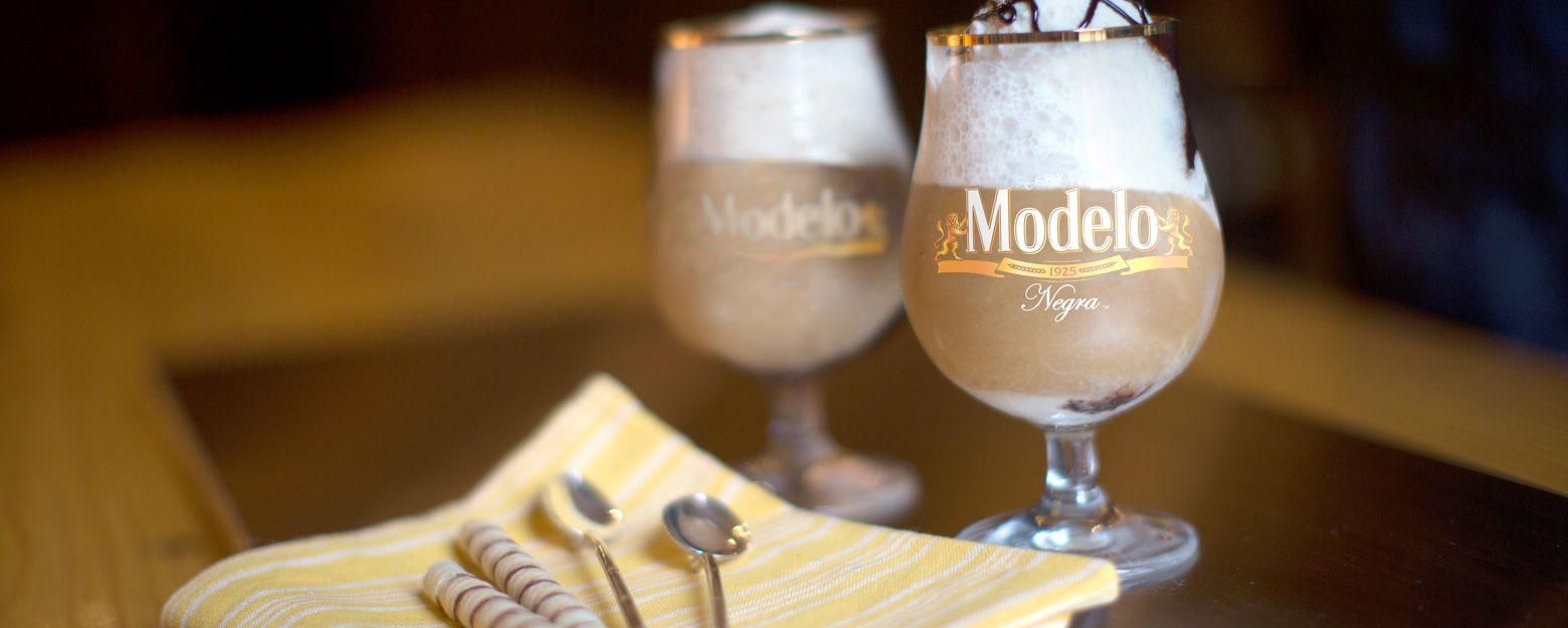 Modelo Negra Chocolate and Caramel Floats