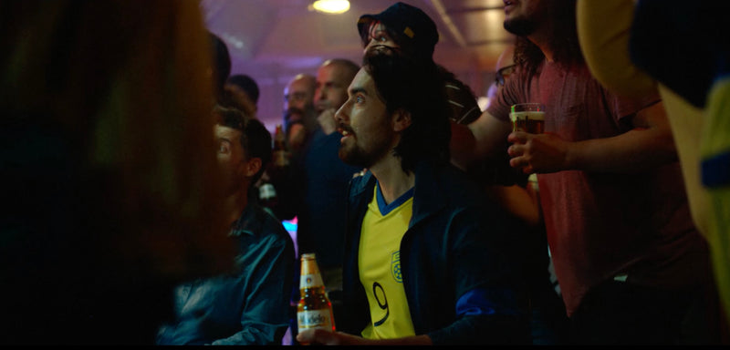 Ask the fans with a Modelo