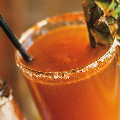 Michelada de Piña