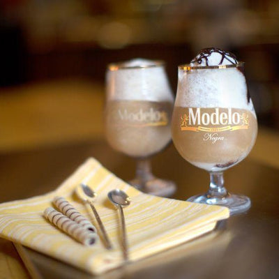 Modelo Negra Chocolate and Caramel Floats